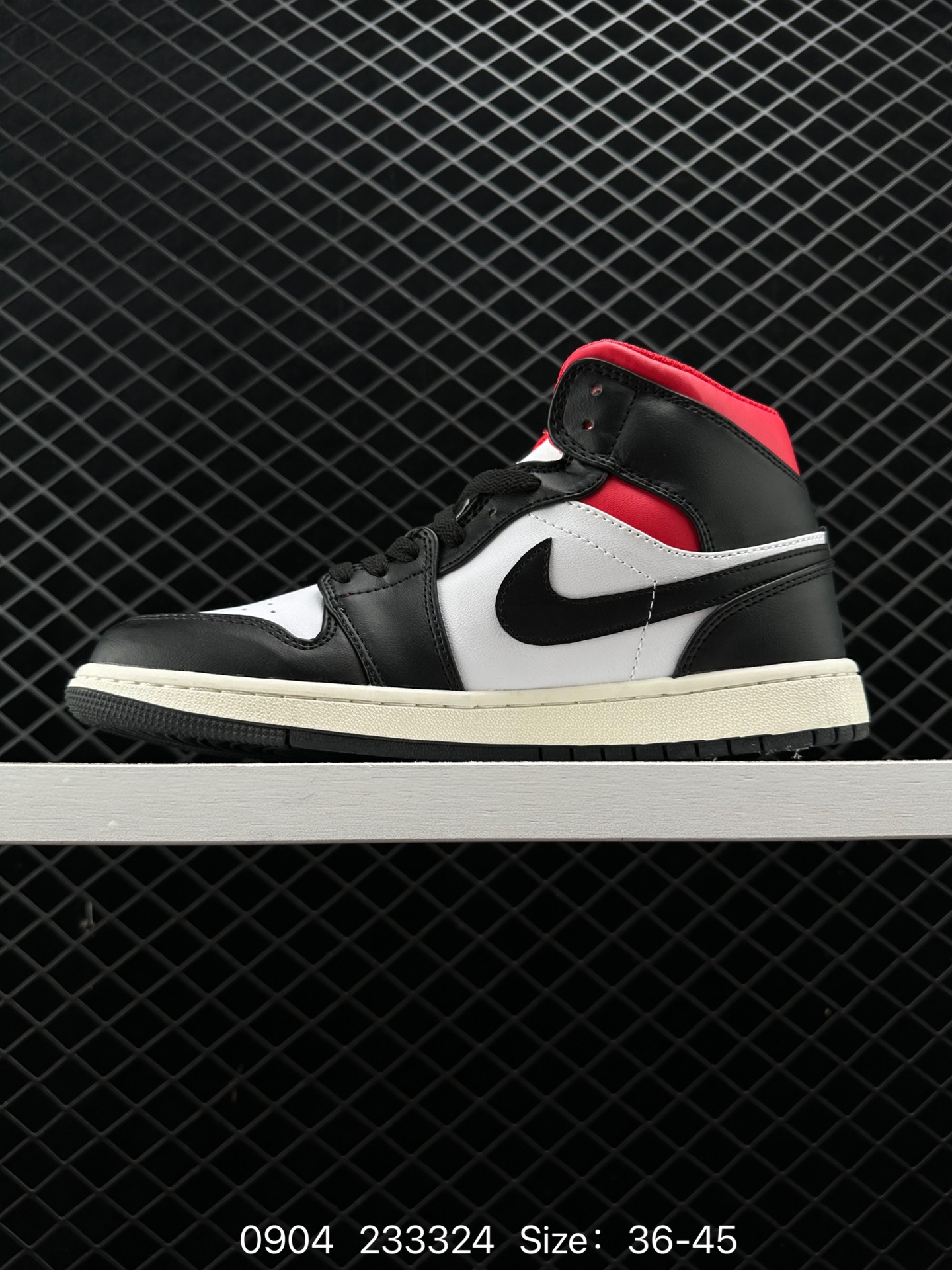 Nike Air Jordan 1 Retro High OG”Black/White“